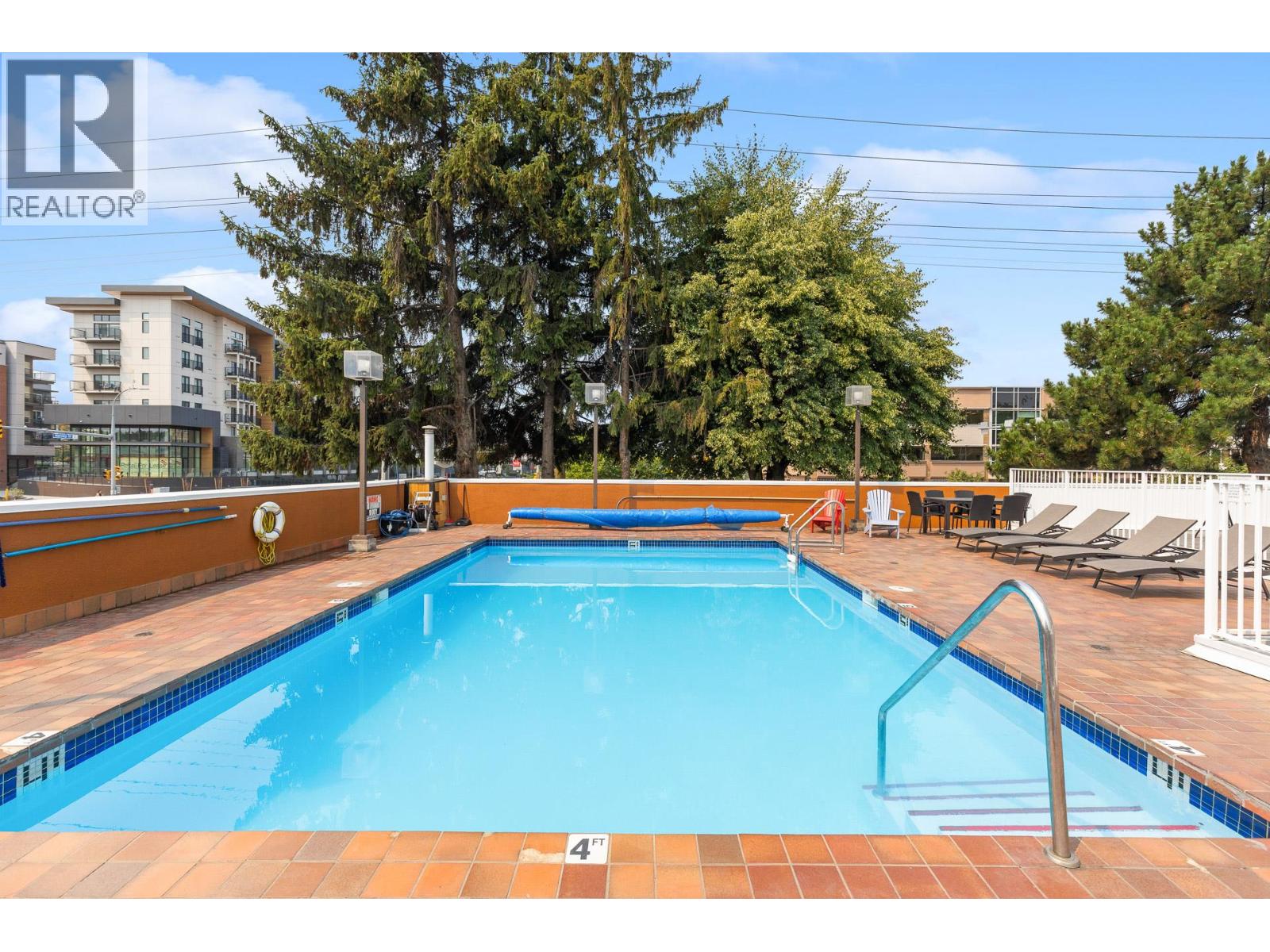 #1205 737 Leon Avenue - 43