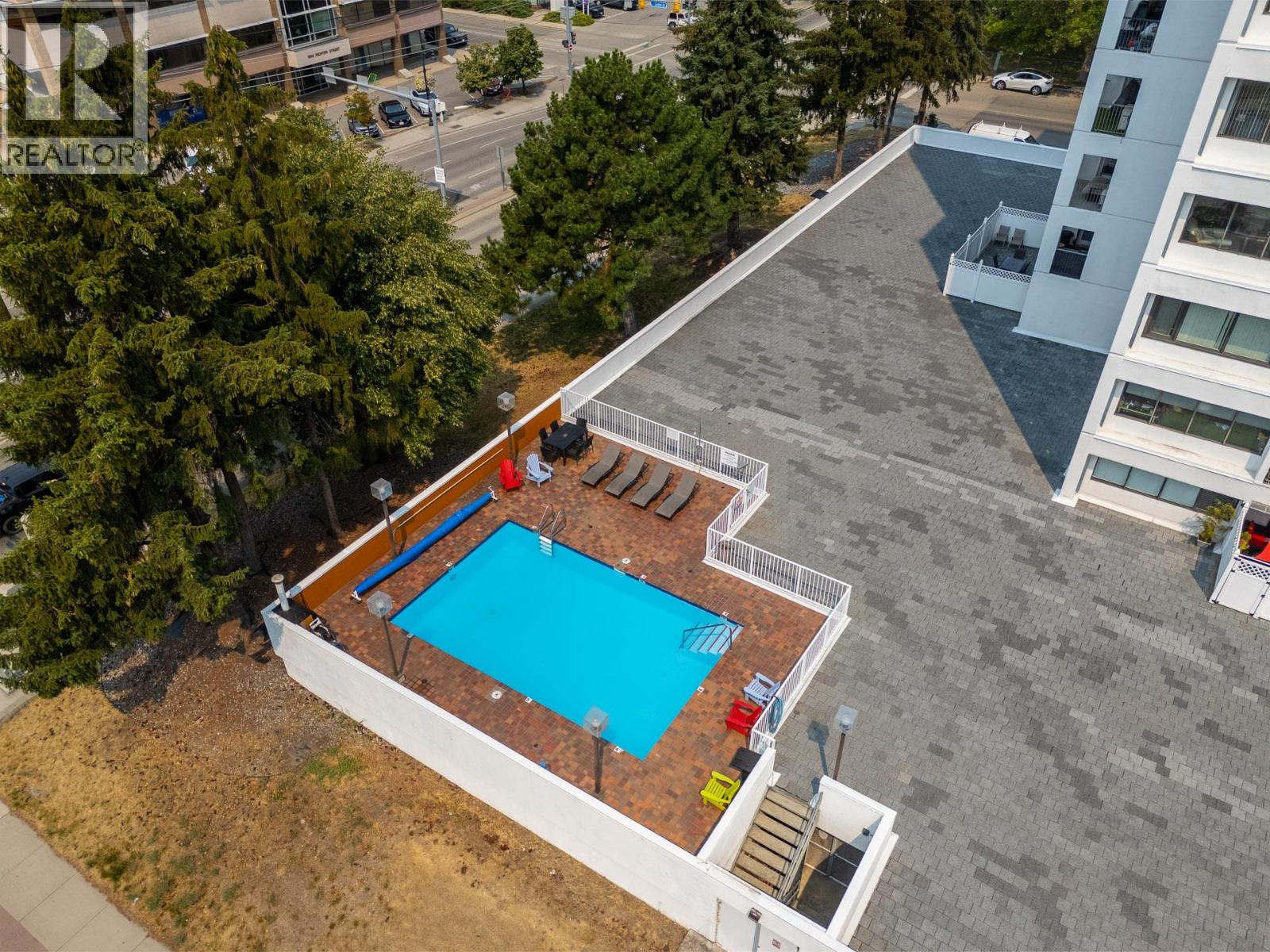#1205 737 Leon Avenue - 57