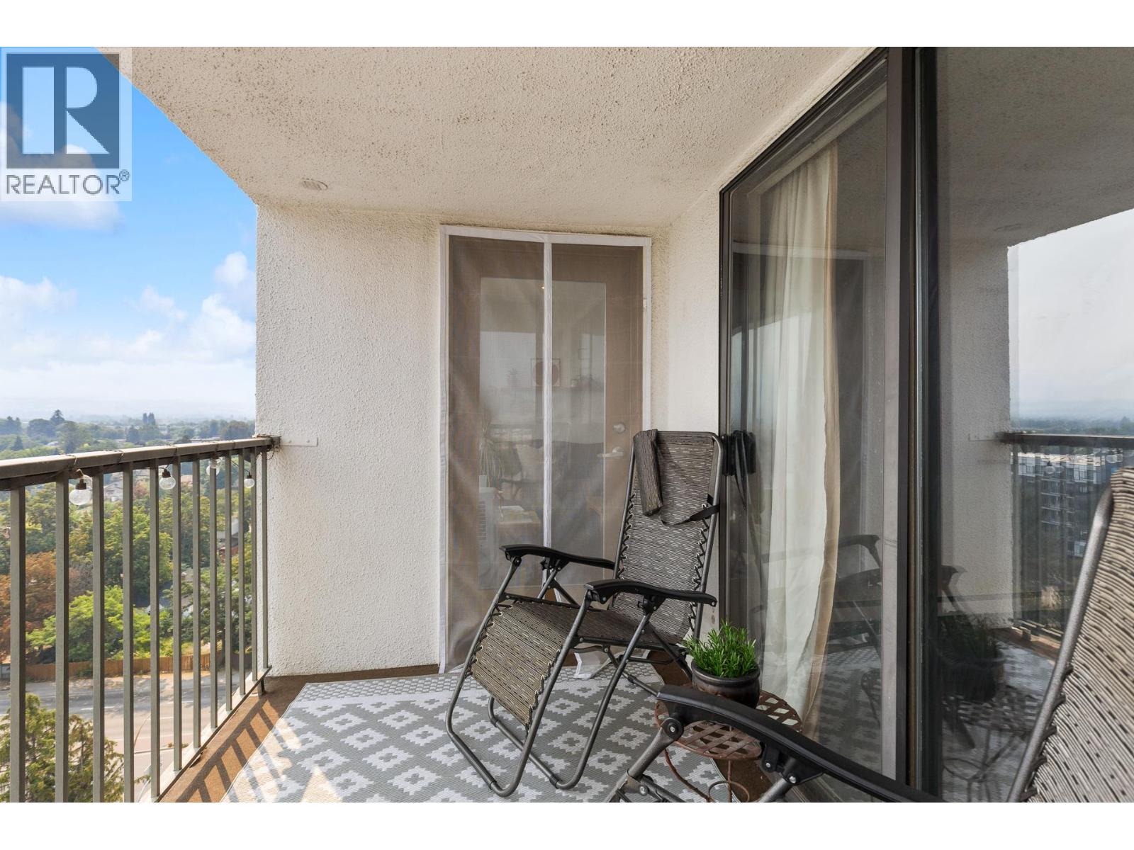#1205 737 Leon Avenue - 24
