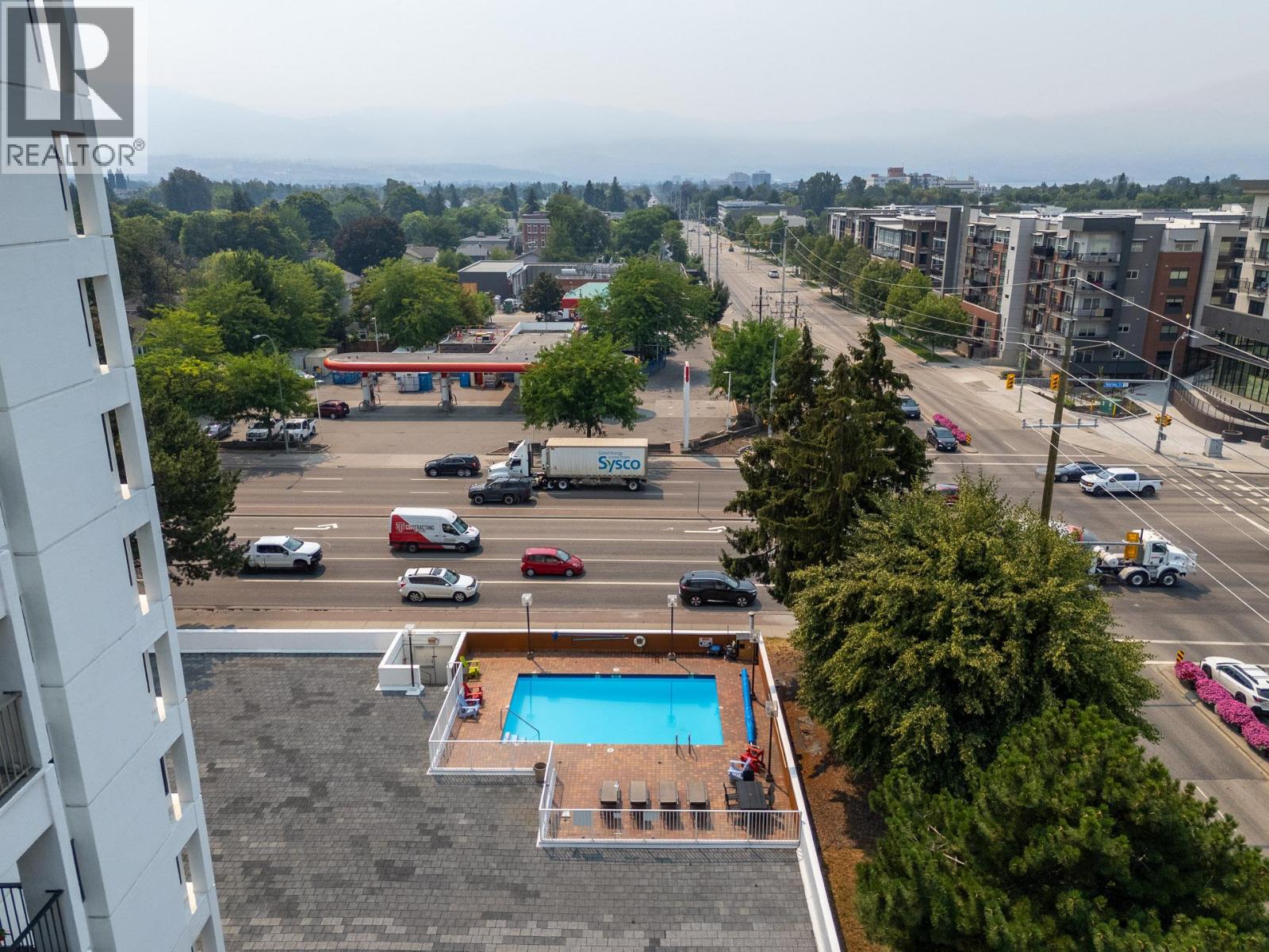 #1205 737 Leon Avenue - 61