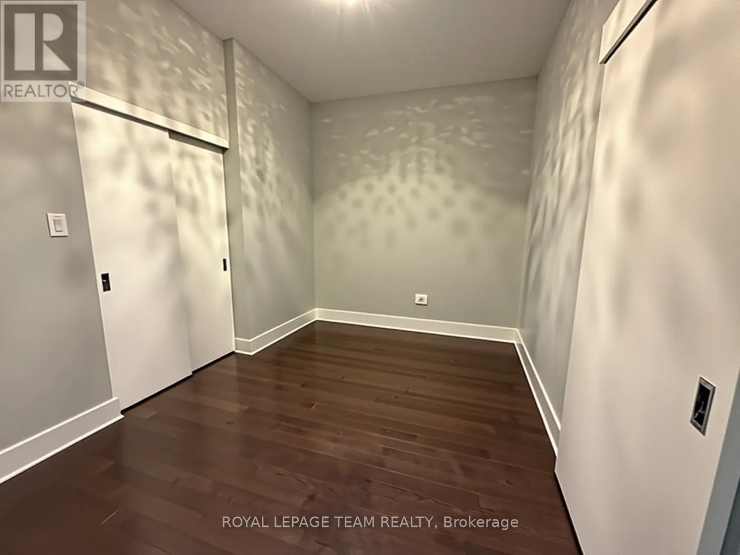 2 Bed, 2 Bath Apartment for Sale in Ottawa – 219 – 101 RICHMOND ROAD W, Ottawa – MLS# X13103326 - Image 23
