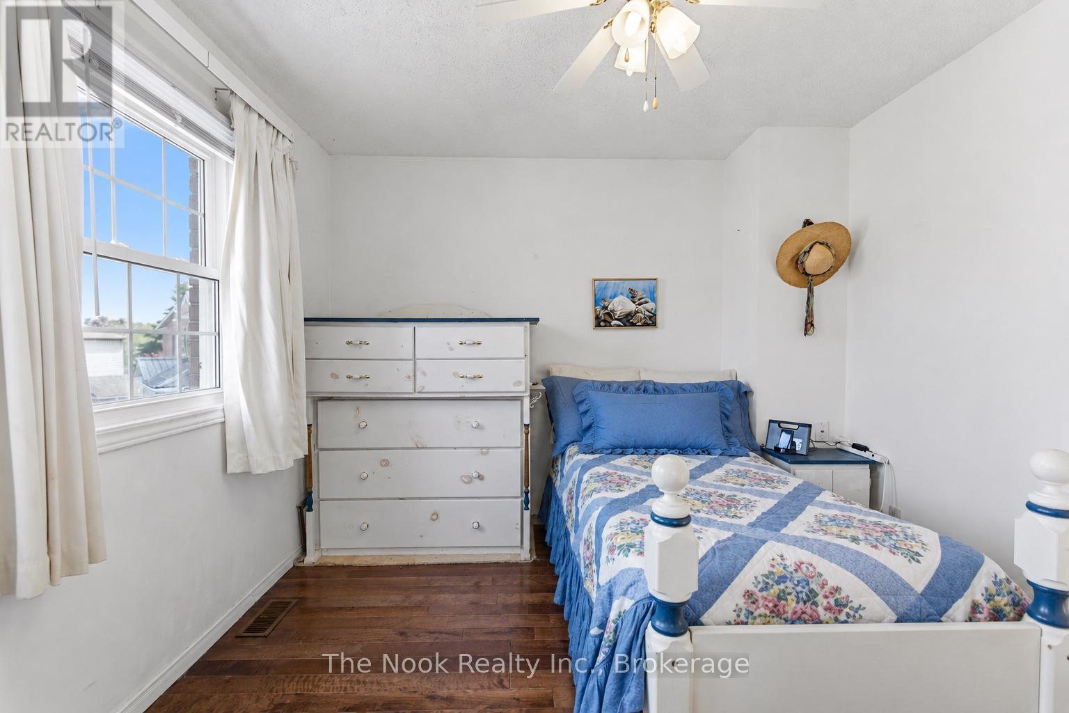 14 CURTIS COURT - Image 29