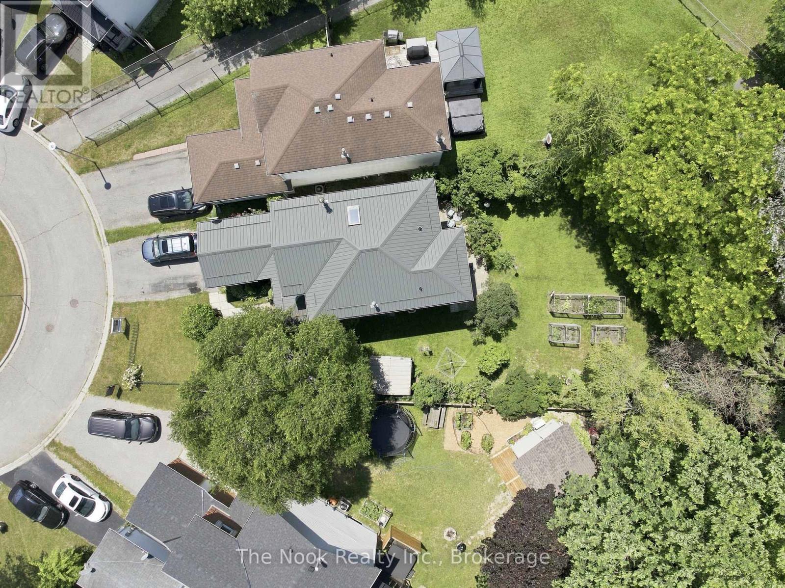 14 CURTIS COURT - Image 6