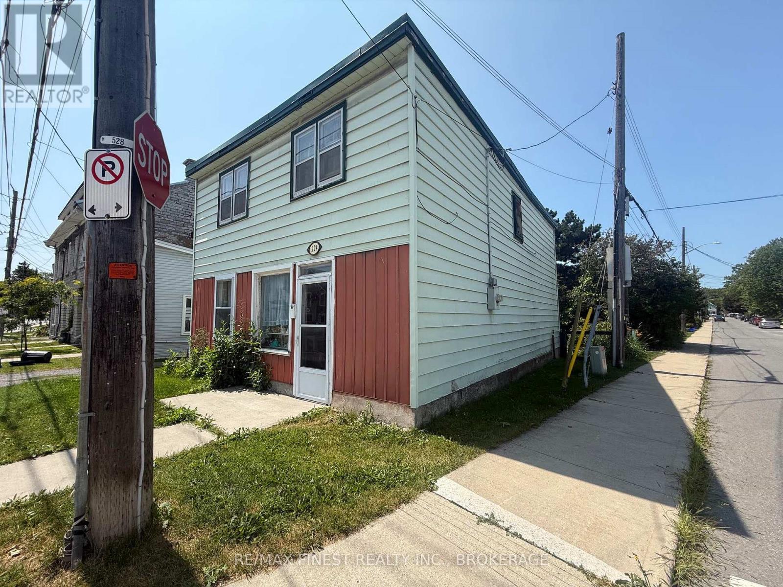 224 MONTREAL STREET - 2