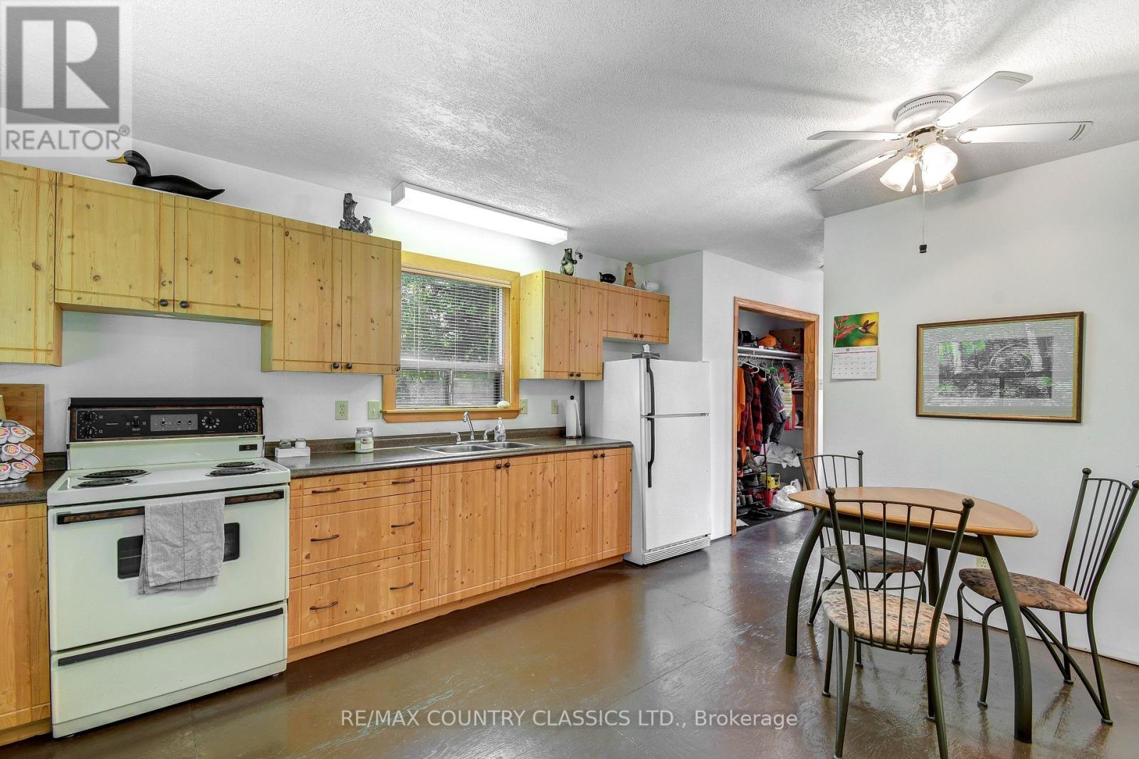 1551 MUMFORD ROAD - 13