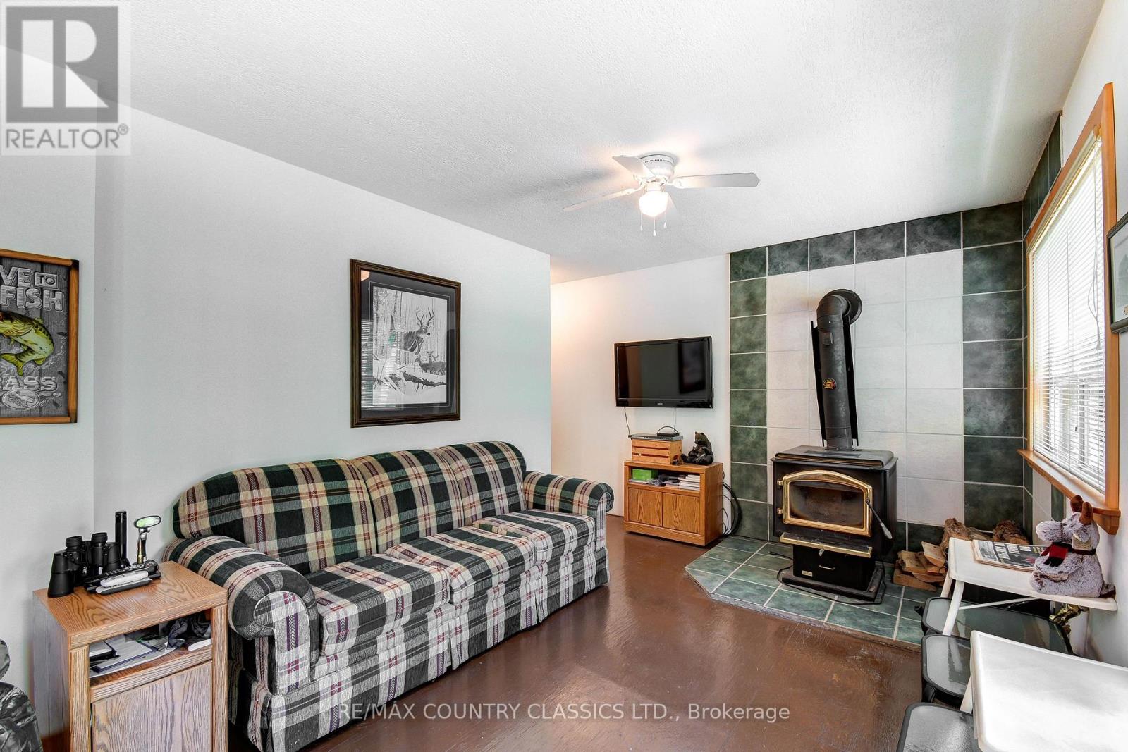 1551 MUMFORD ROAD - Image 19