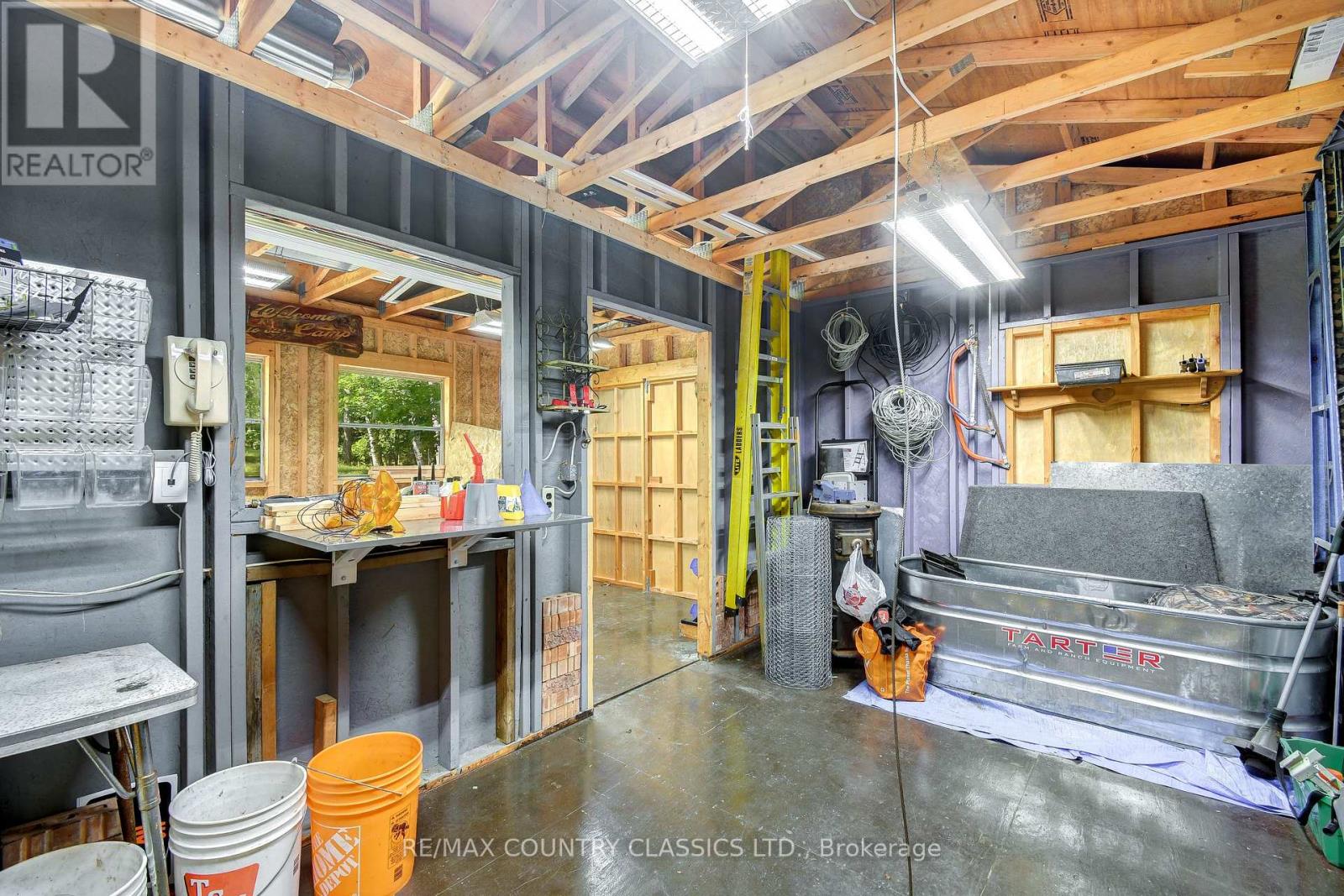 1551 MUMFORD ROAD - Image 32