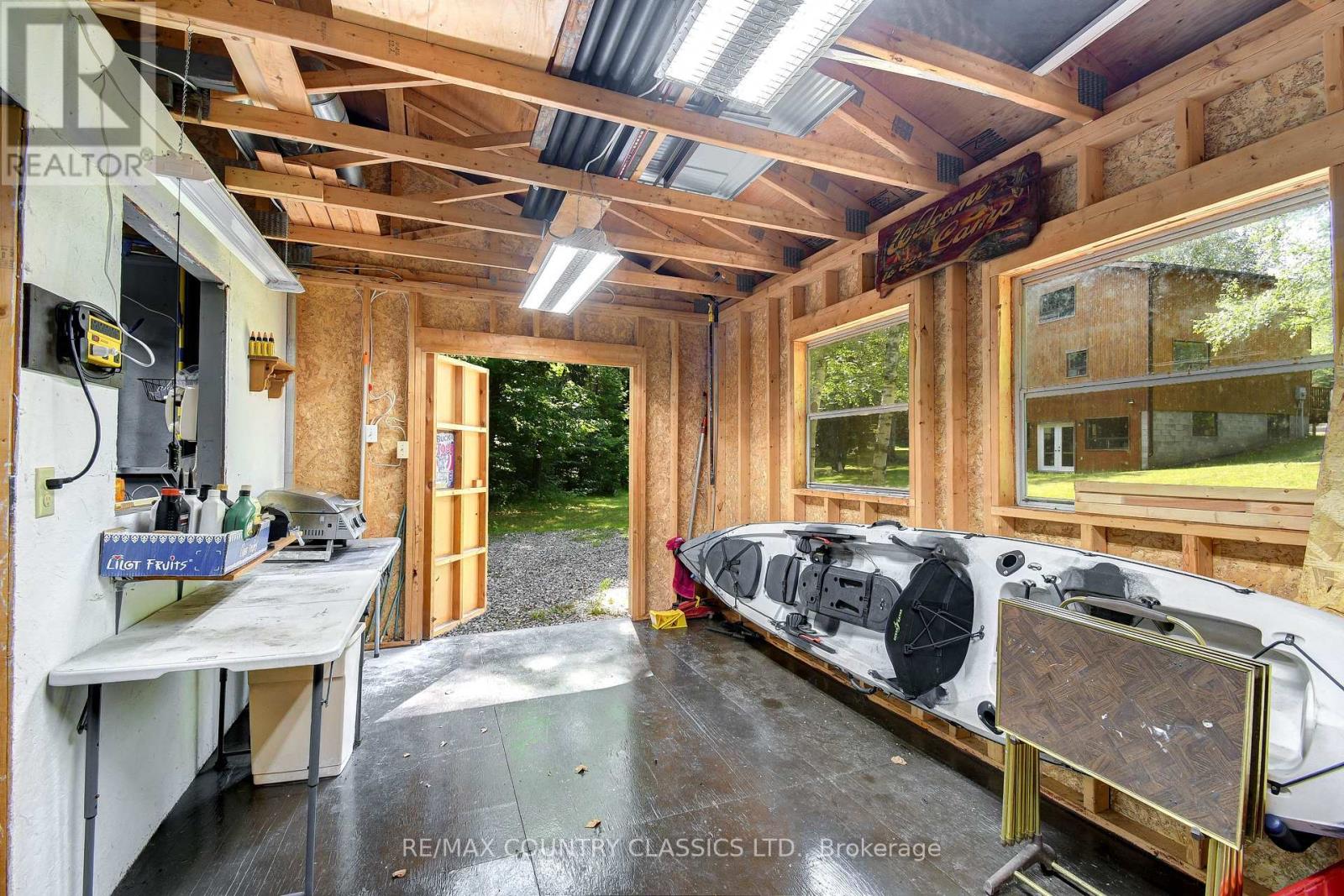 1551 MUMFORD ROAD - 33