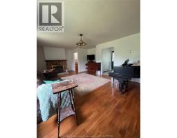 Primary Bedroom - 949 East West Rd, Pelee Island, ON N0R1M0 Photo 6