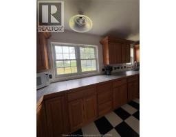 949 East West Rd, Pelee Island, ON N0R1M0 Photo 15