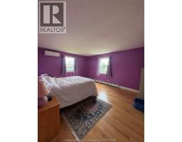 949 East West Rd, Pelee Island, ON N0R1M0 Photo 21