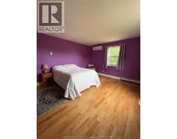 949 East West Rd, Pelee Island, ON N0R1M0 Photo 22