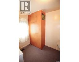 261 2nd Avenue W, Shaunavon, SK S0N2M0 Photo 14