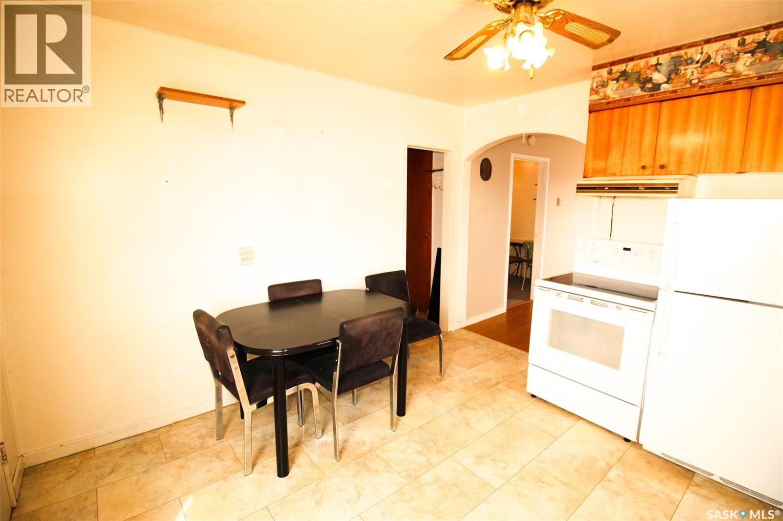 261 2nd AVENUE W - 4