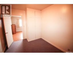 261 2nd Avenue W, Shaunavon, SK S0N2M0 Photo 11