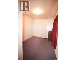 Storage - 261 2nd Avenue W, Shaunavon, SK S0N2M0 Photo 10
