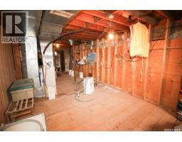 261 2nd Avenue W, Shaunavon, SK S0N2M0 Photo 22