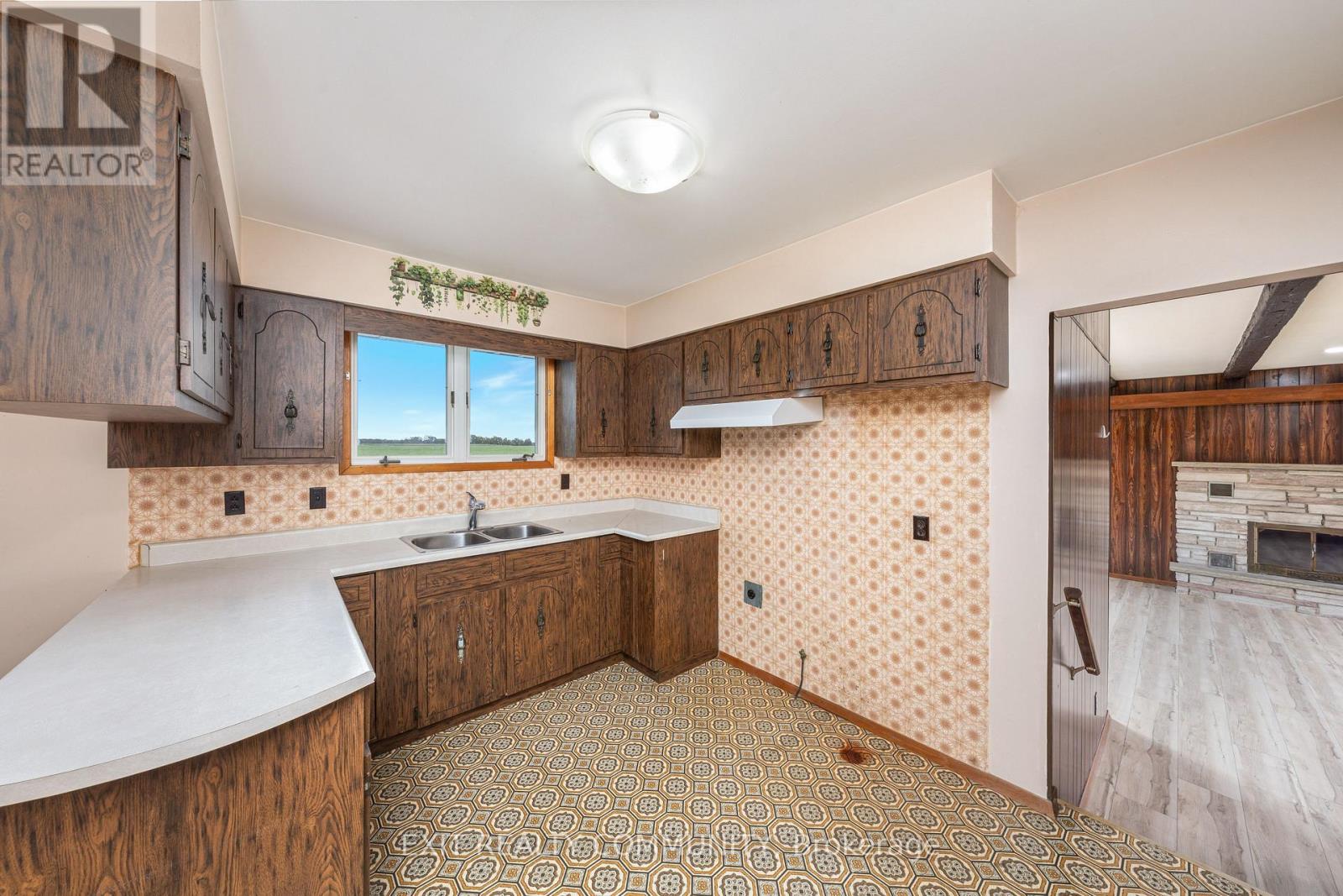 30035 HALE SCHOOL ROAD - Image 15