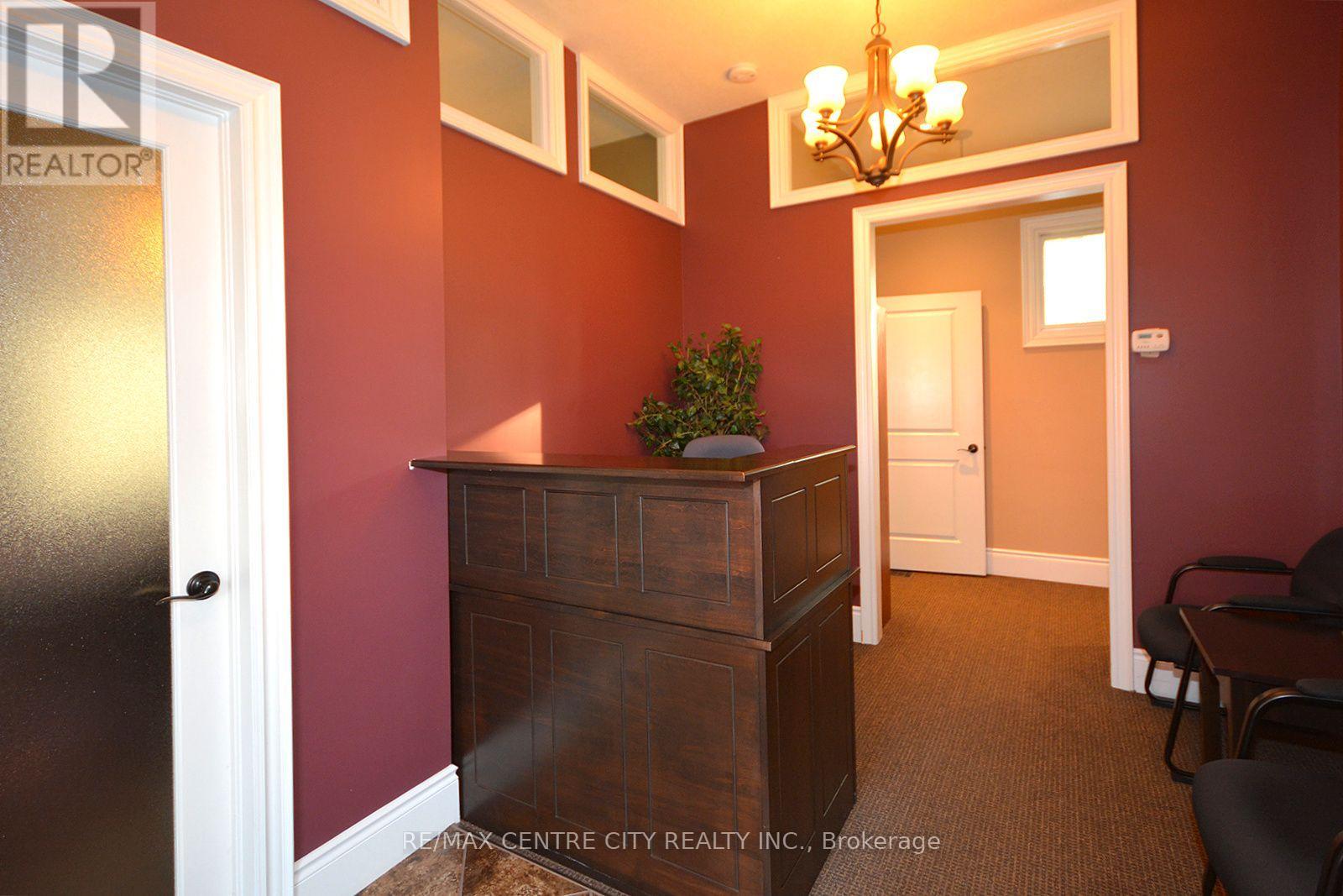 4346 Colonel Talbot Road, London South (South V), Ontario, N6V1P9, London South (South V), Ontario — photo 5 of 5