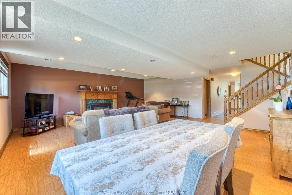 1030 Dandurand COURT - 23