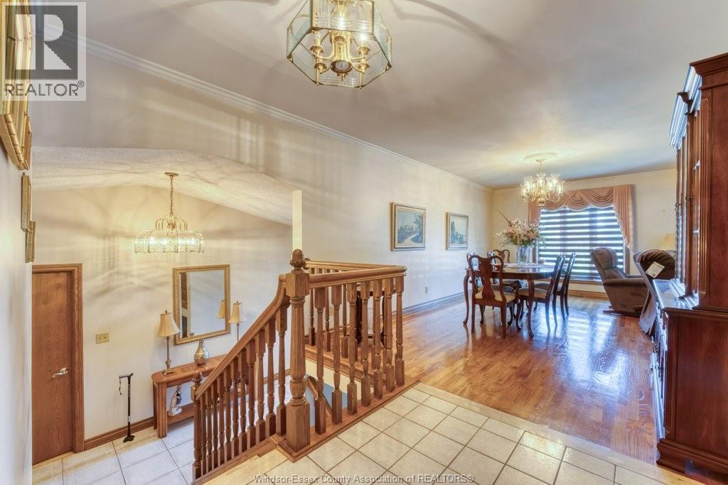 1030 Dandurand COURT - Image 8