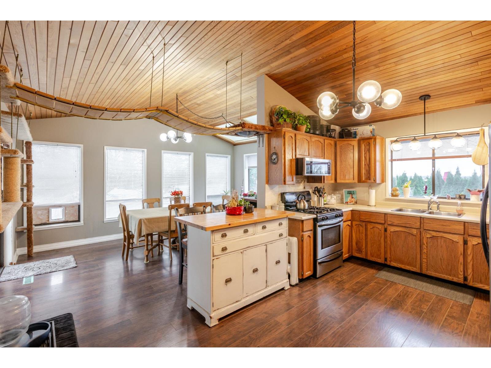 3 Bed, 3 Bath House for Sale in Langley – 7262 209A STREET, Langley – MLS# R3150100 - Image 7
