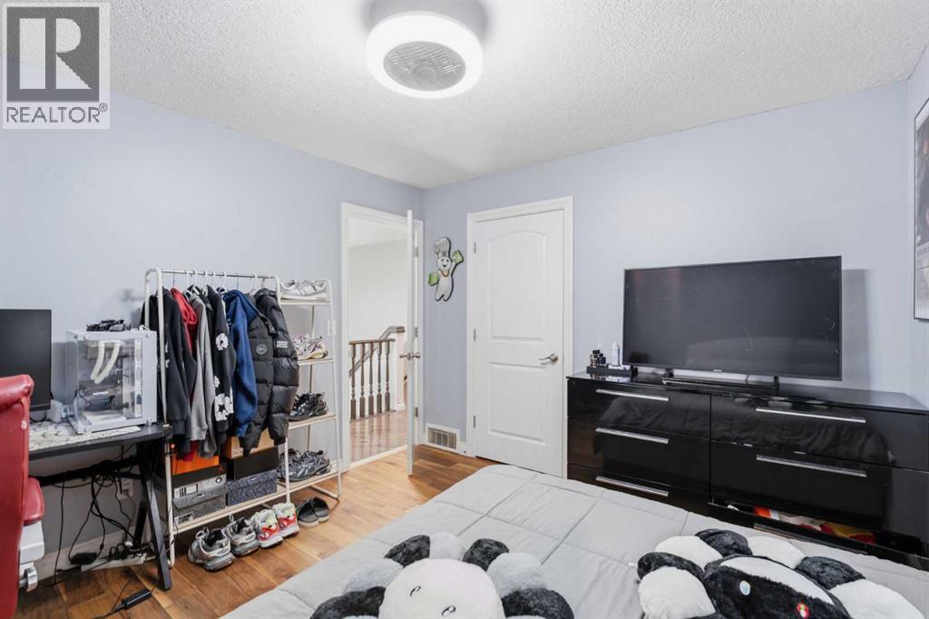 290 Valleyview Court SE - 31