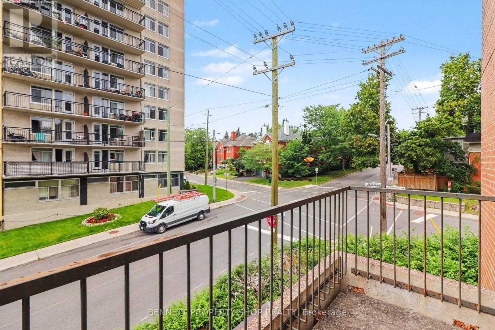 #3B 100 RIDEAU TERRACE - 12