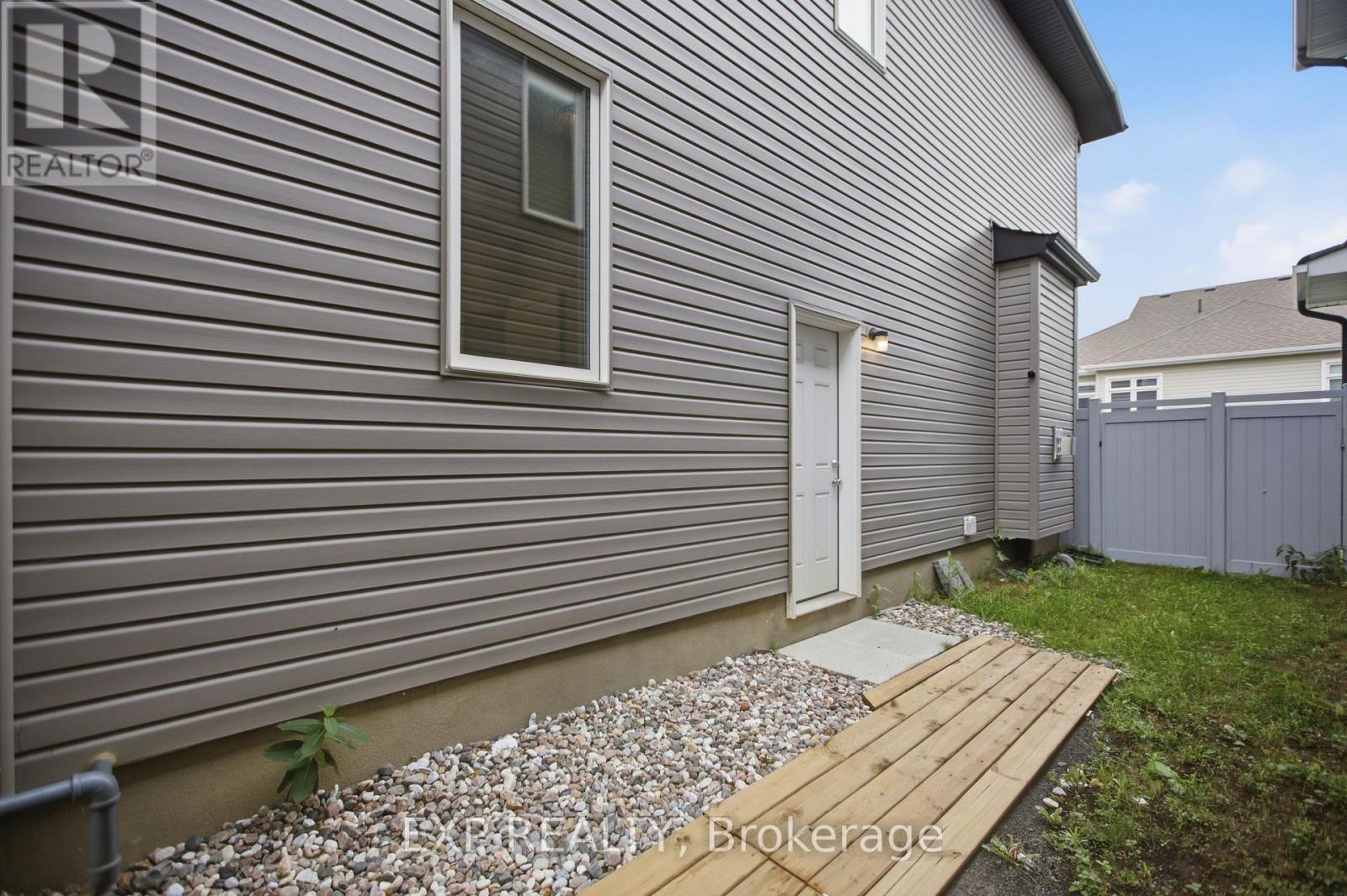 846 SENDERO WAY - Image 25