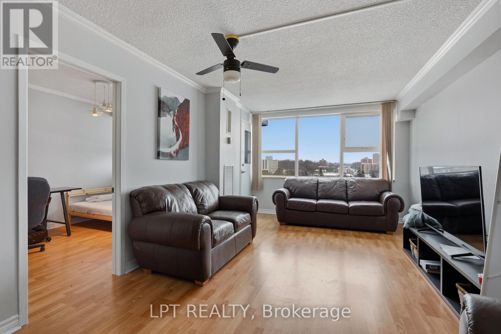 2 Bed, 2 Bath House for Rent in Ottawa – 1112 – 555 BRITTANY DRIVE, Ottawa – MLS# X13610016 - Image 15