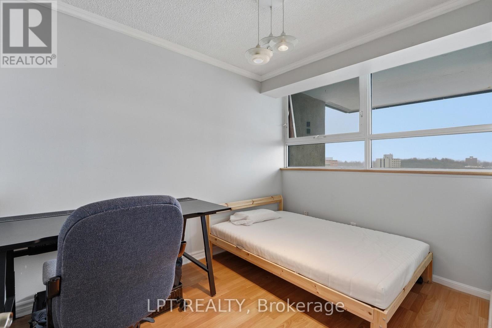 2 Bed, 2 Bath House for Rent in Ottawa – 1112 – 555 BRITTANY DRIVE, Ottawa – MLS# X13610016 - Image 22