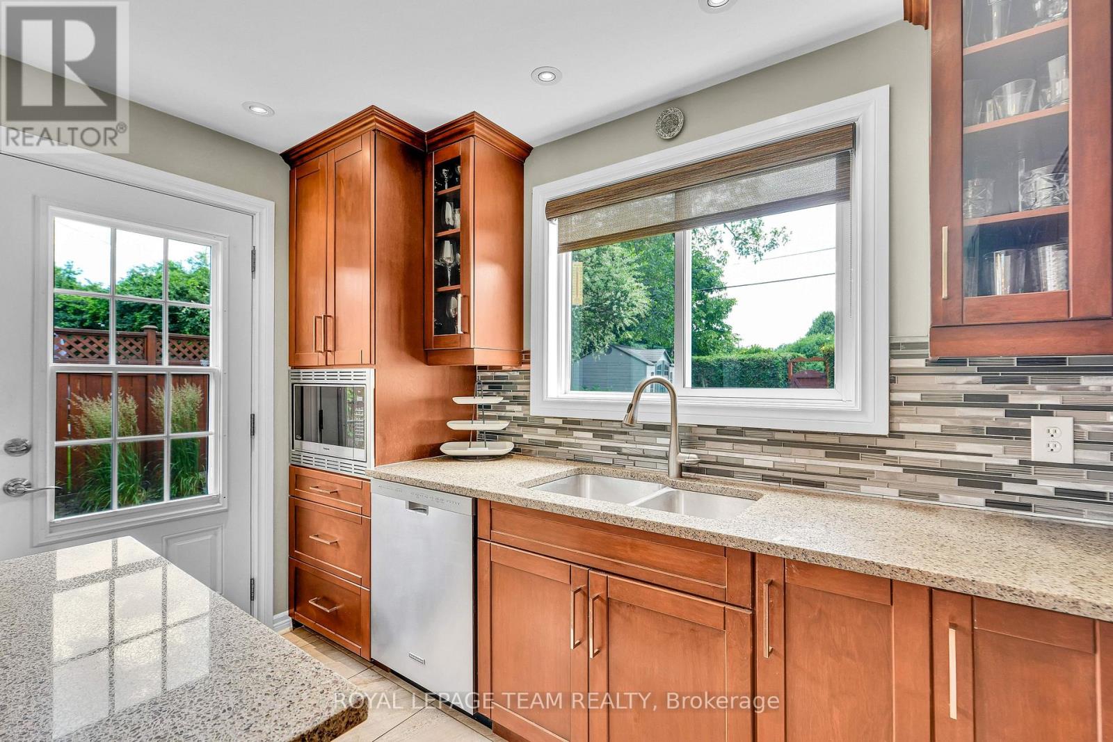 2250 URBANDALE DRIVE - Image 19