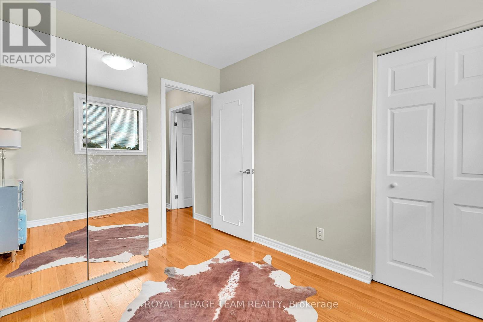 2250 URBANDALE DRIVE - Image 28