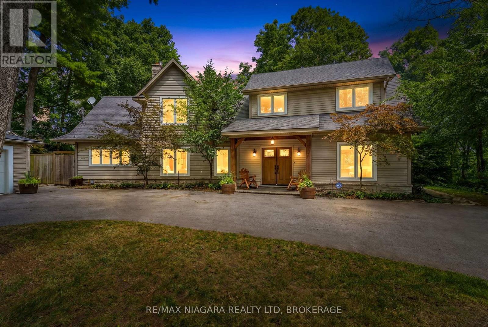 429 RIDGE ROAD E - 1