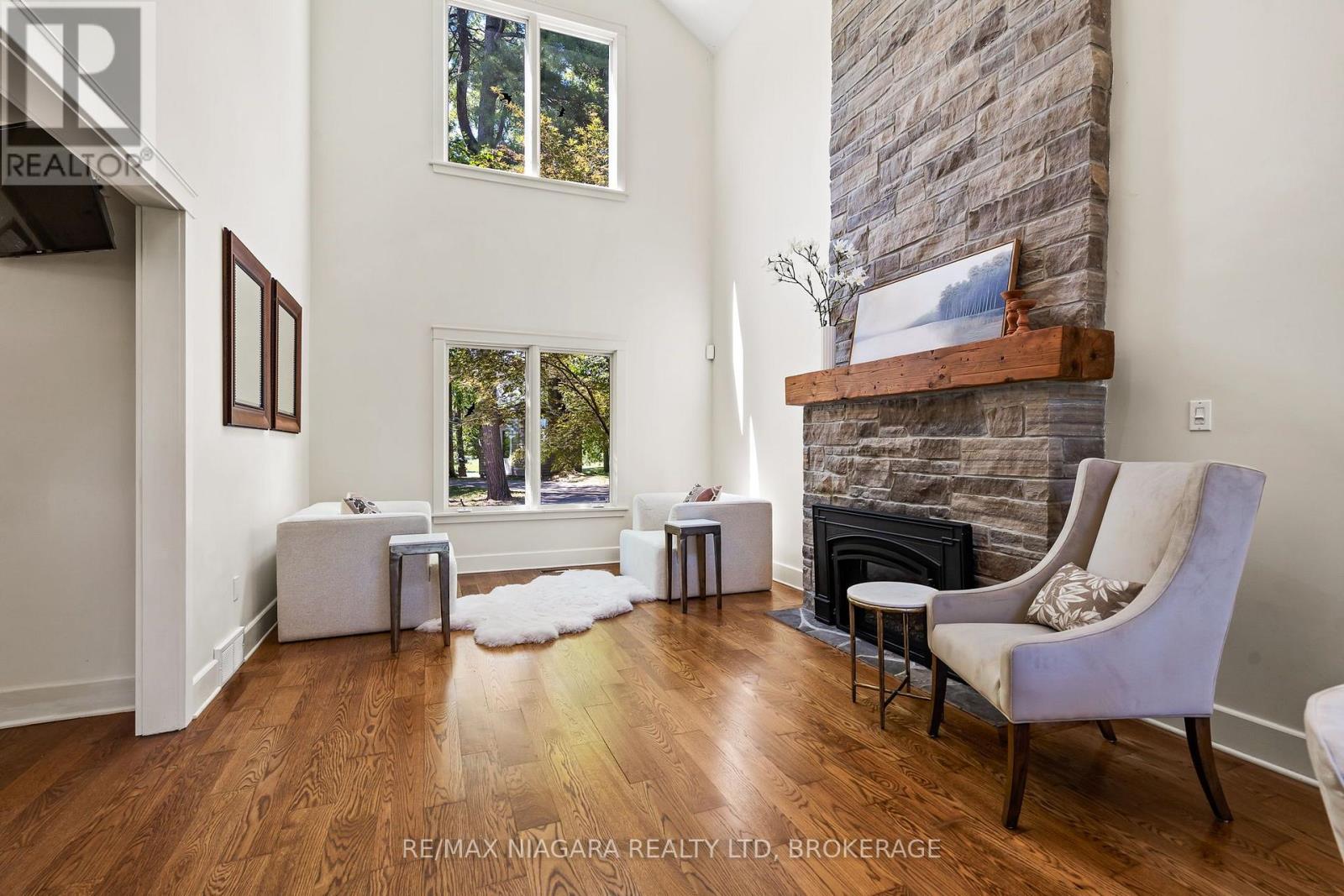 429 RIDGE ROAD E - Image 14