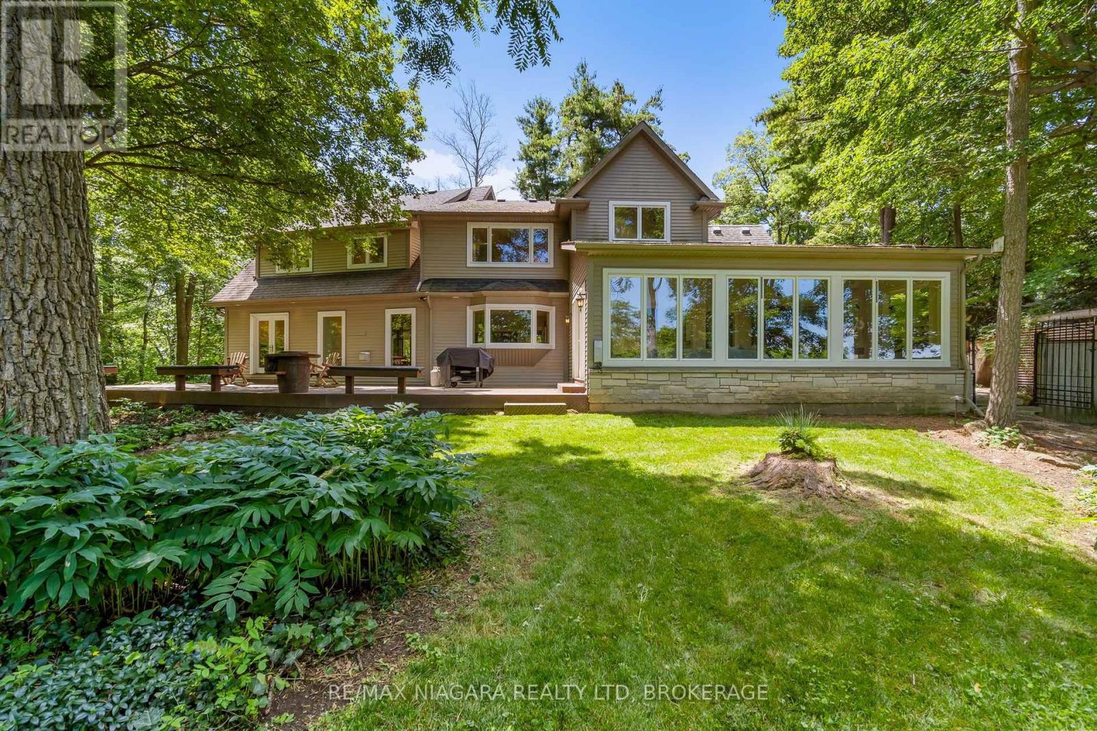 429 RIDGE ROAD E - Image 42