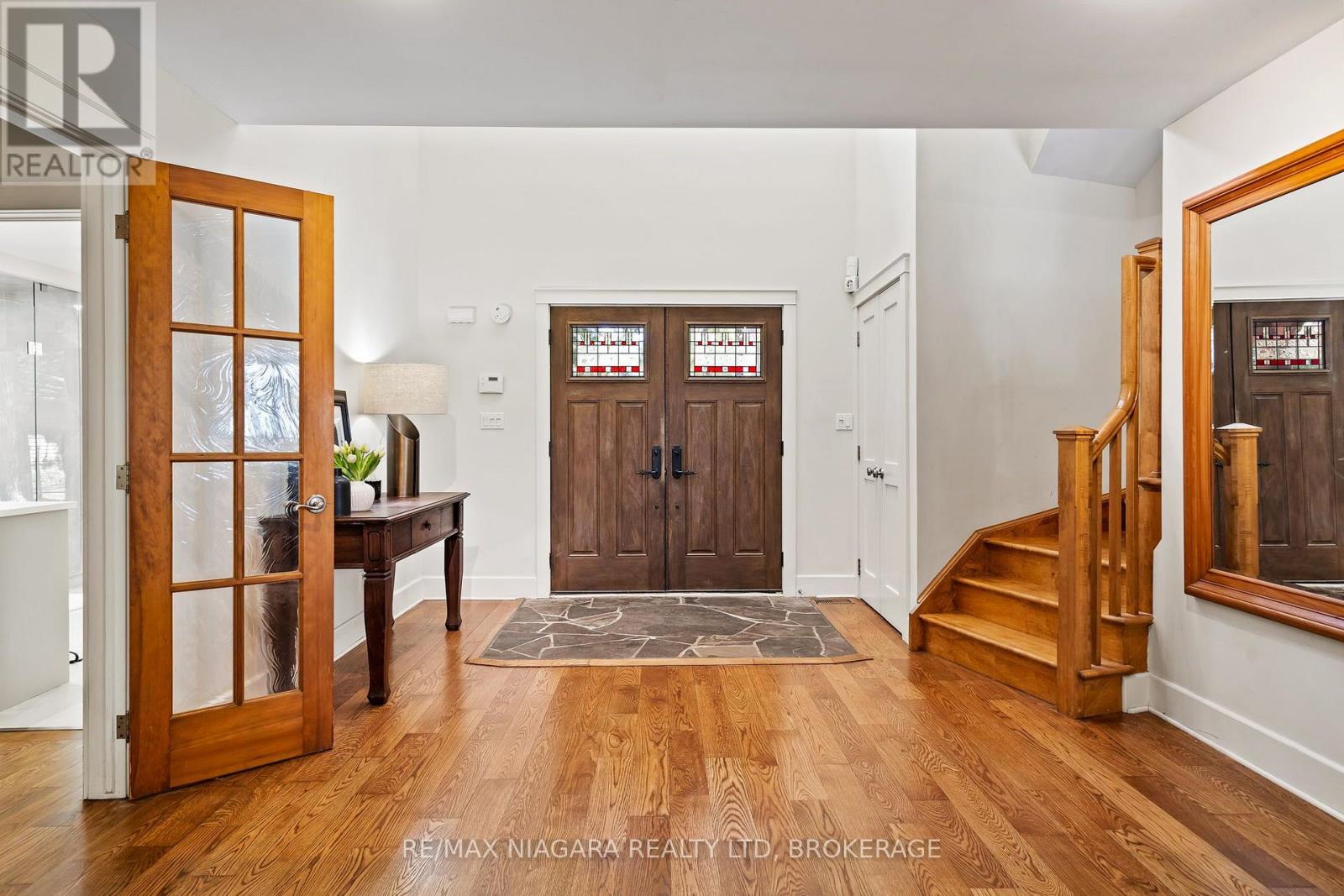 429 RIDGE ROAD E - Image 6