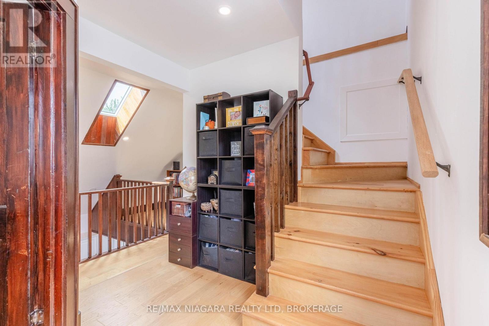 149 CAMBRIDGE ROAD E - 21