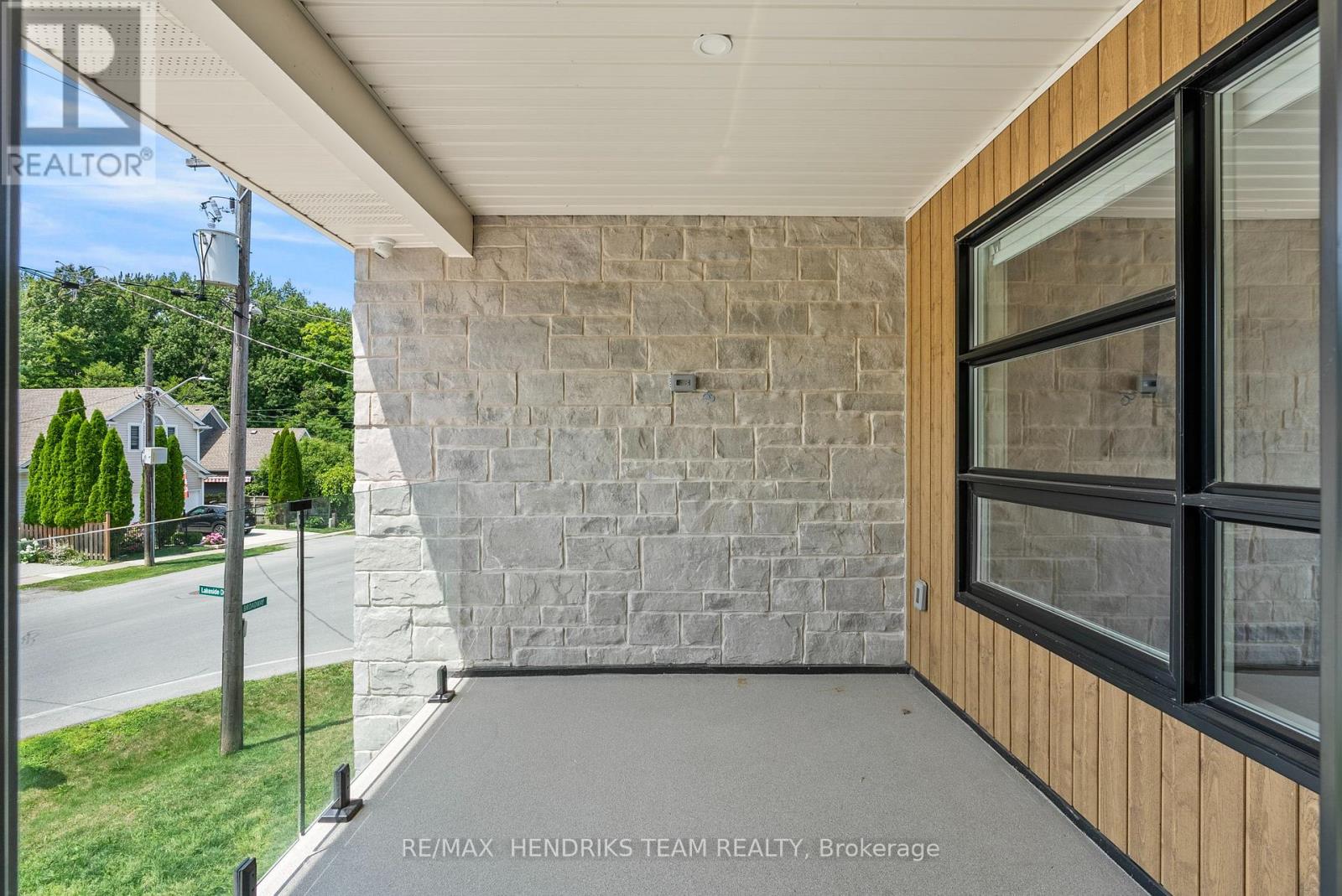 102 BROADWAY AVENUE - Image 23