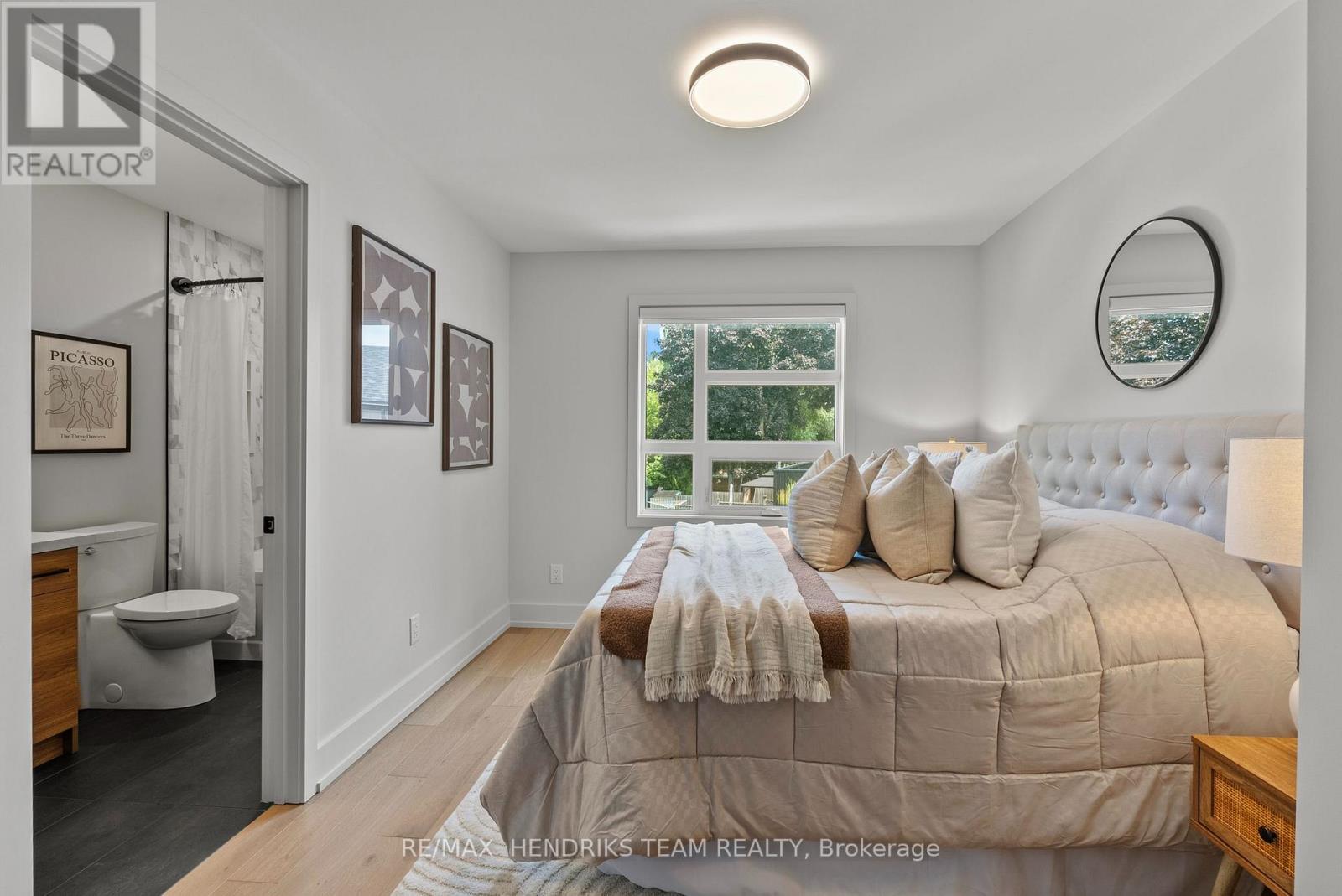 102 BROADWAY AVENUE - 27