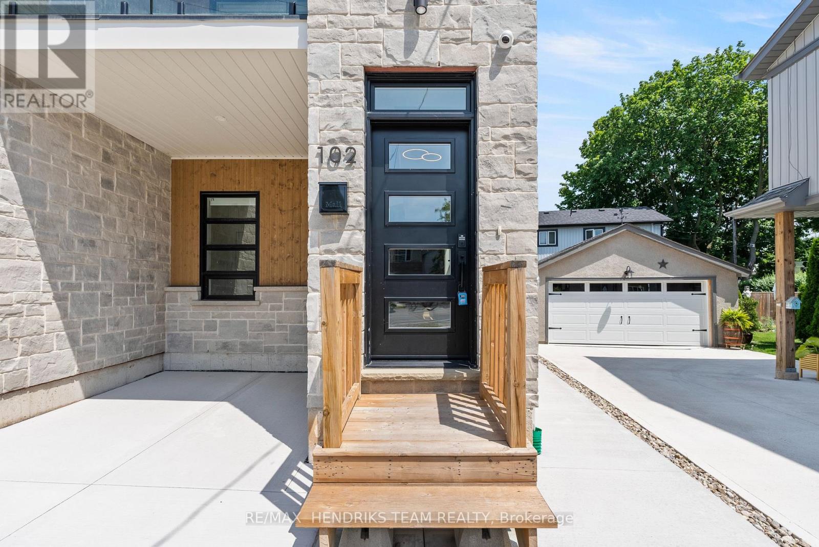 102 BROADWAY AVENUE - Image 3