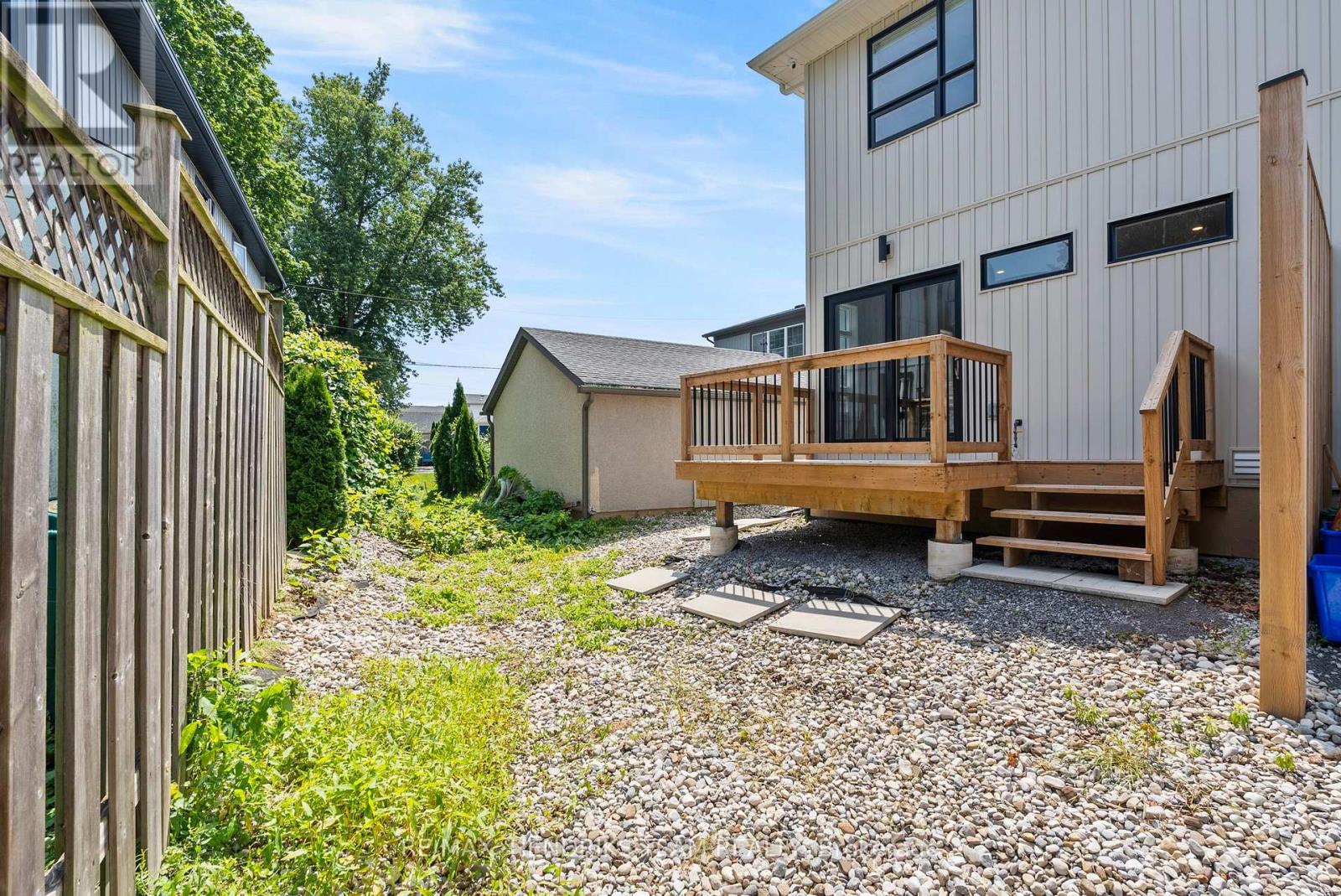 102 BROADWAY AVENUE - 39