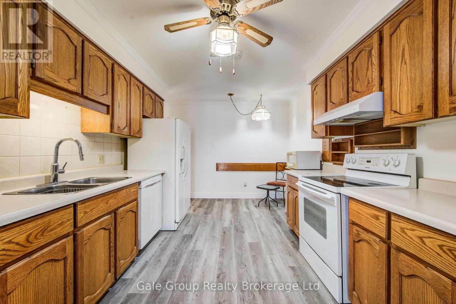 575 SPRINGBANK AVENUE N, Woodstock (Woodstock - North) — photo 8
