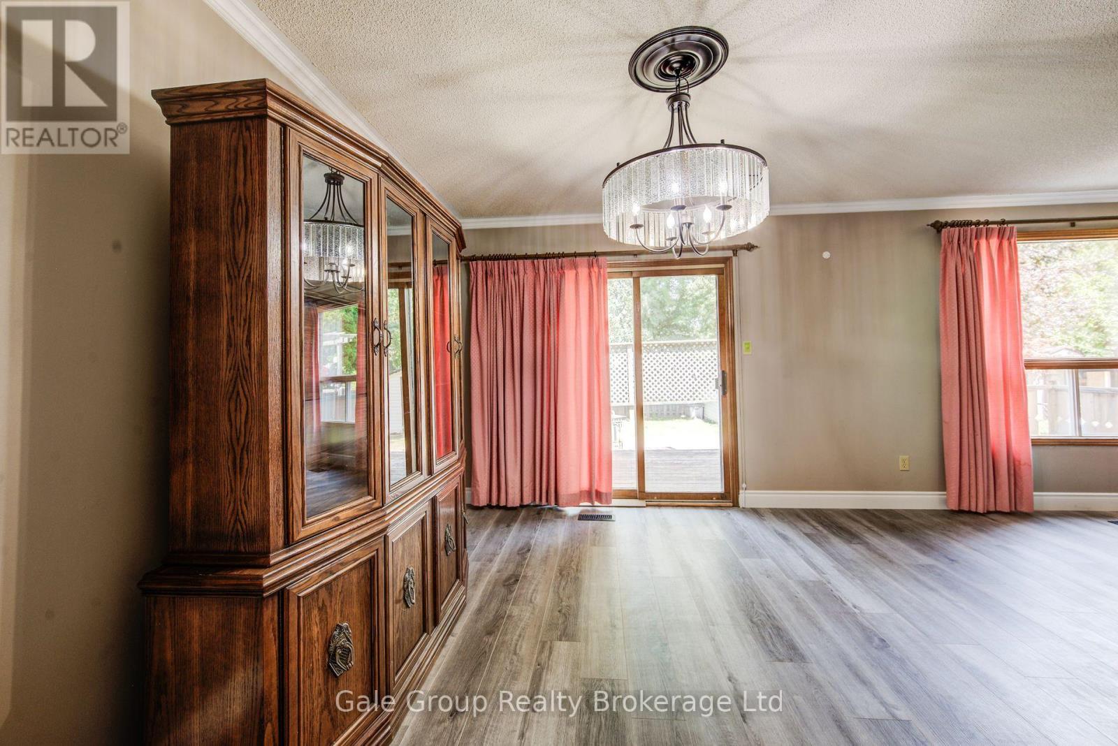 575 SPRINGBANK AVENUE N, Woodstock (Woodstock - North) — photo 9