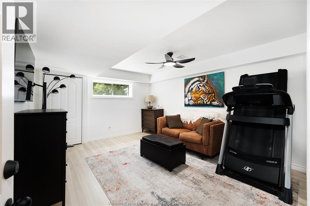 165 SOUTH RIVERVIEW STREET - Image 28