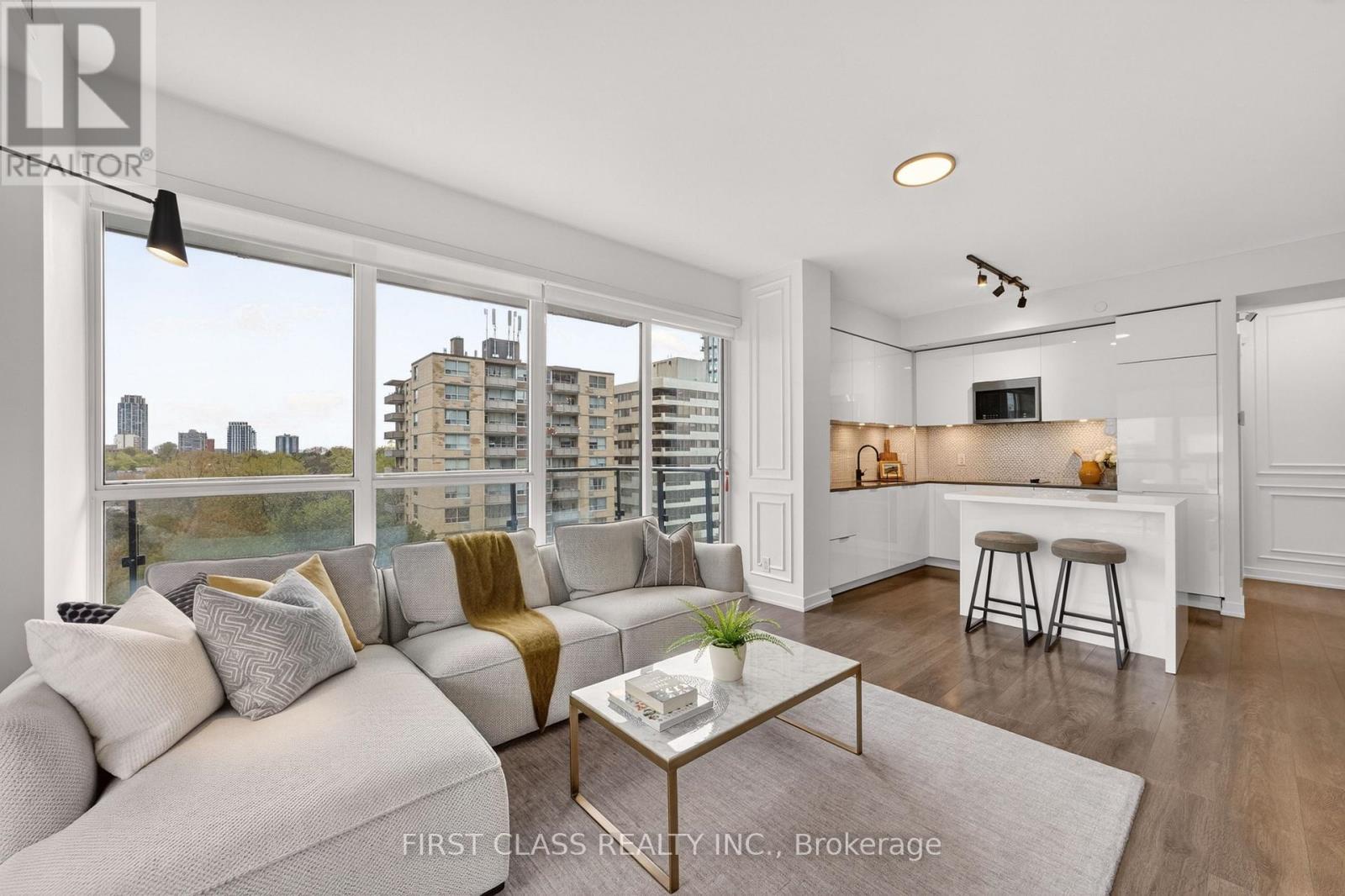 #707 609 AVENUE ROAD - 11