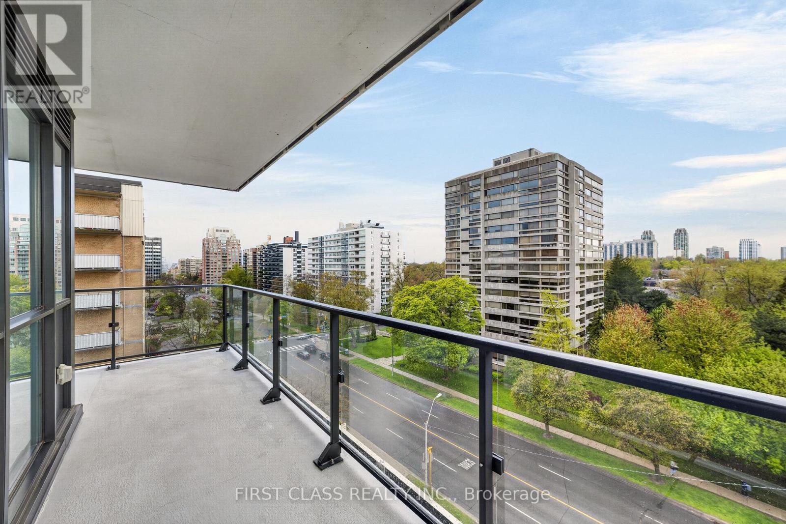 #707 609 AVENUE ROAD - 22