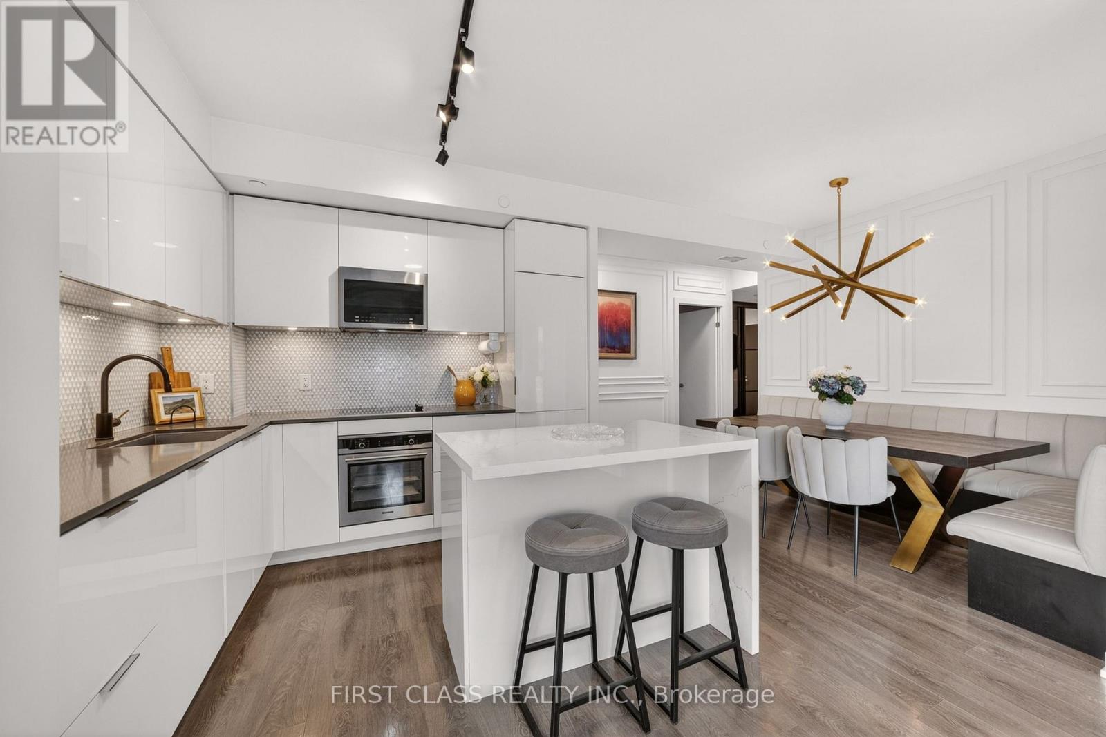 #707 609 AVENUE ROAD - 9
