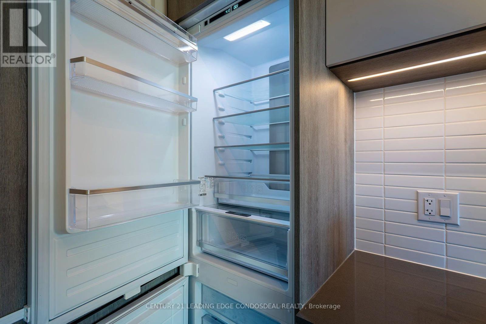 #315 181 STERLING ROAD - Image 13