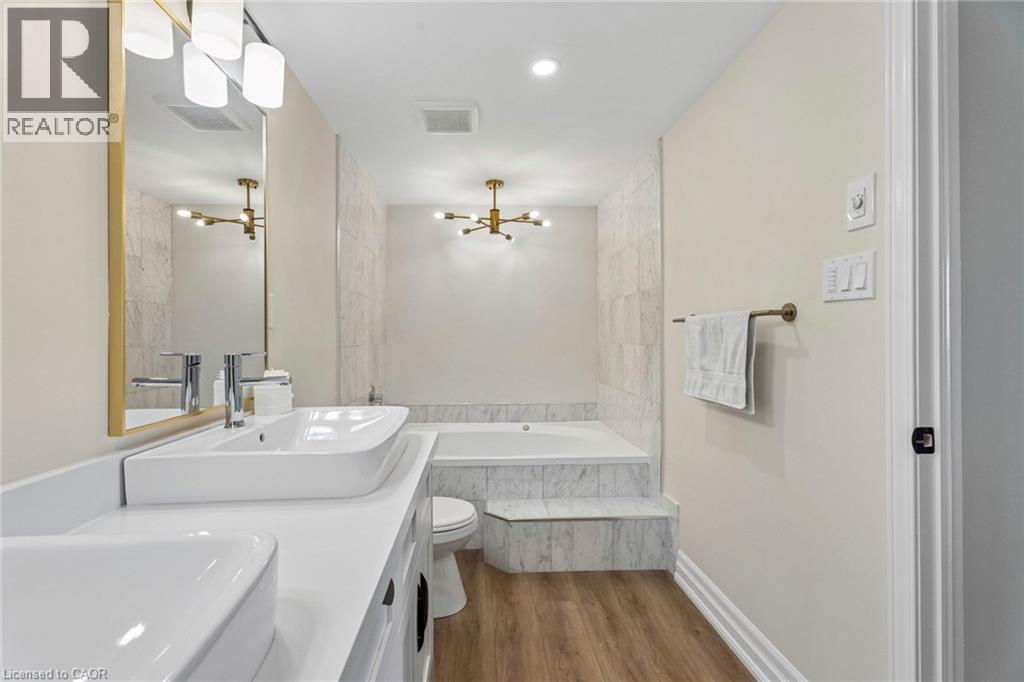#1304 67 CAROLINE Street S - Image 43